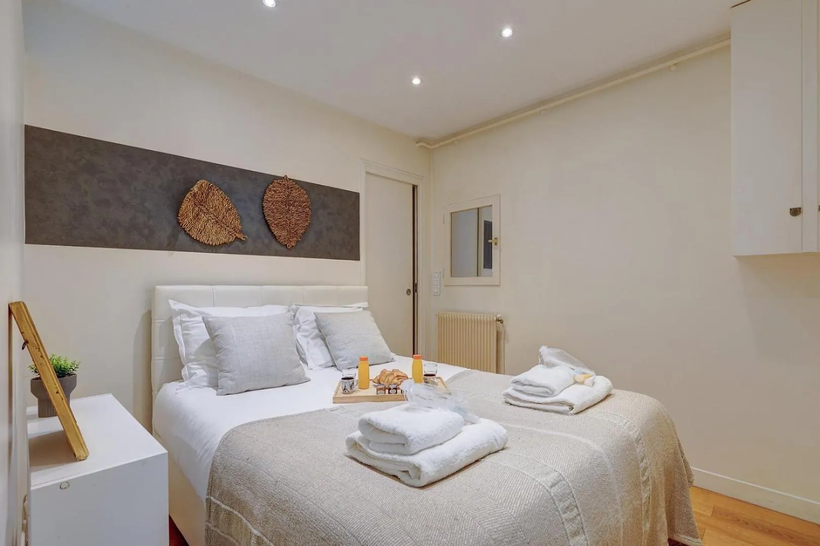 Apartment 405 Suite Pinel - Superbe Appartement A Paris France