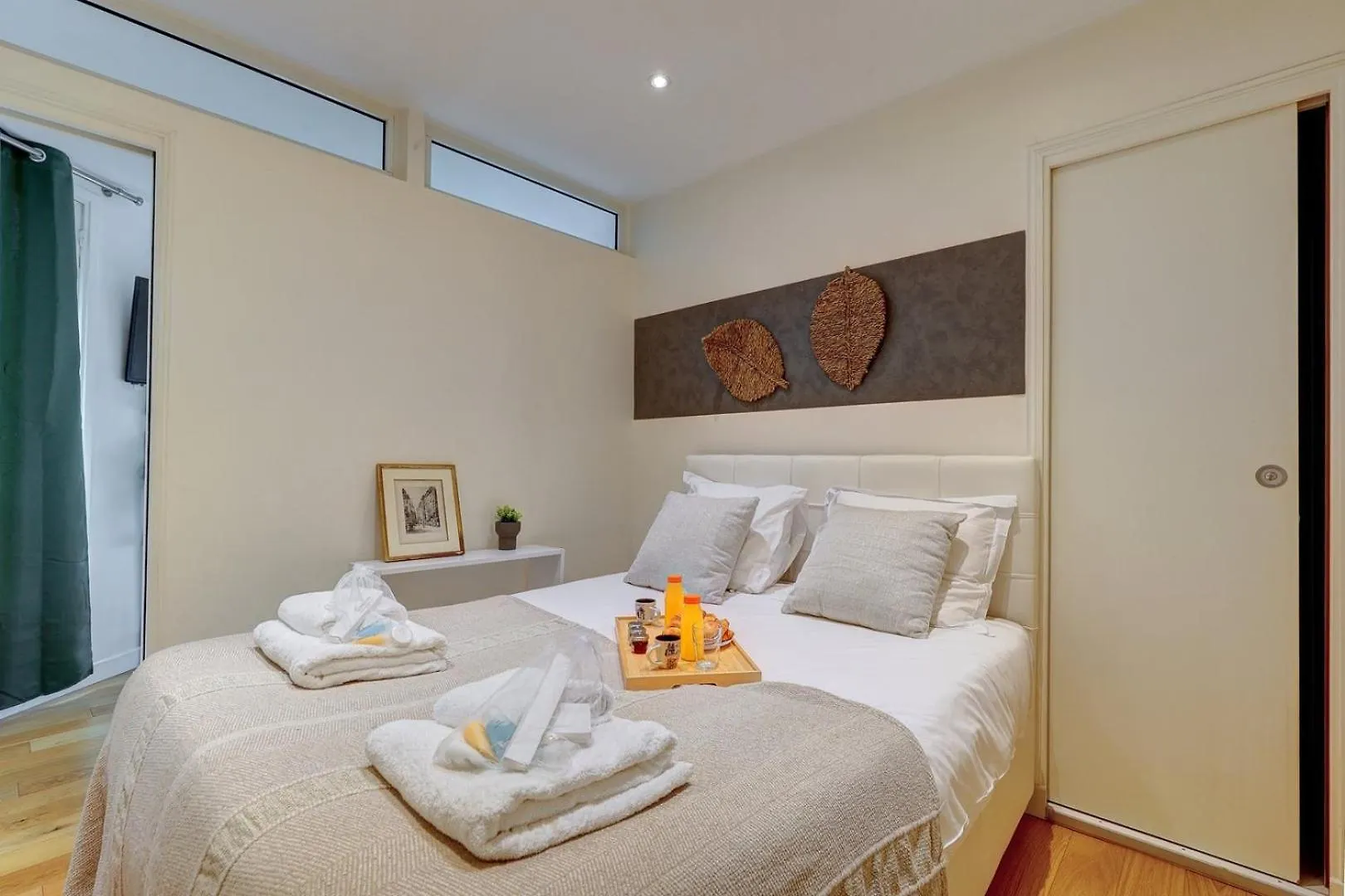 405 Suite Pinel - Superbe Appartement A Paris 0*,  France